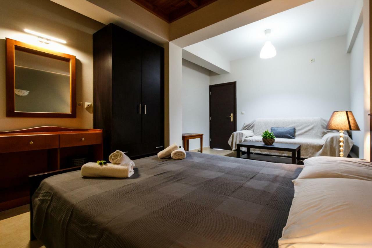 Teo Vivi Maizonette Apartment ไซคิย์นธอสทาวน์ ภายนอก รูปภาพ