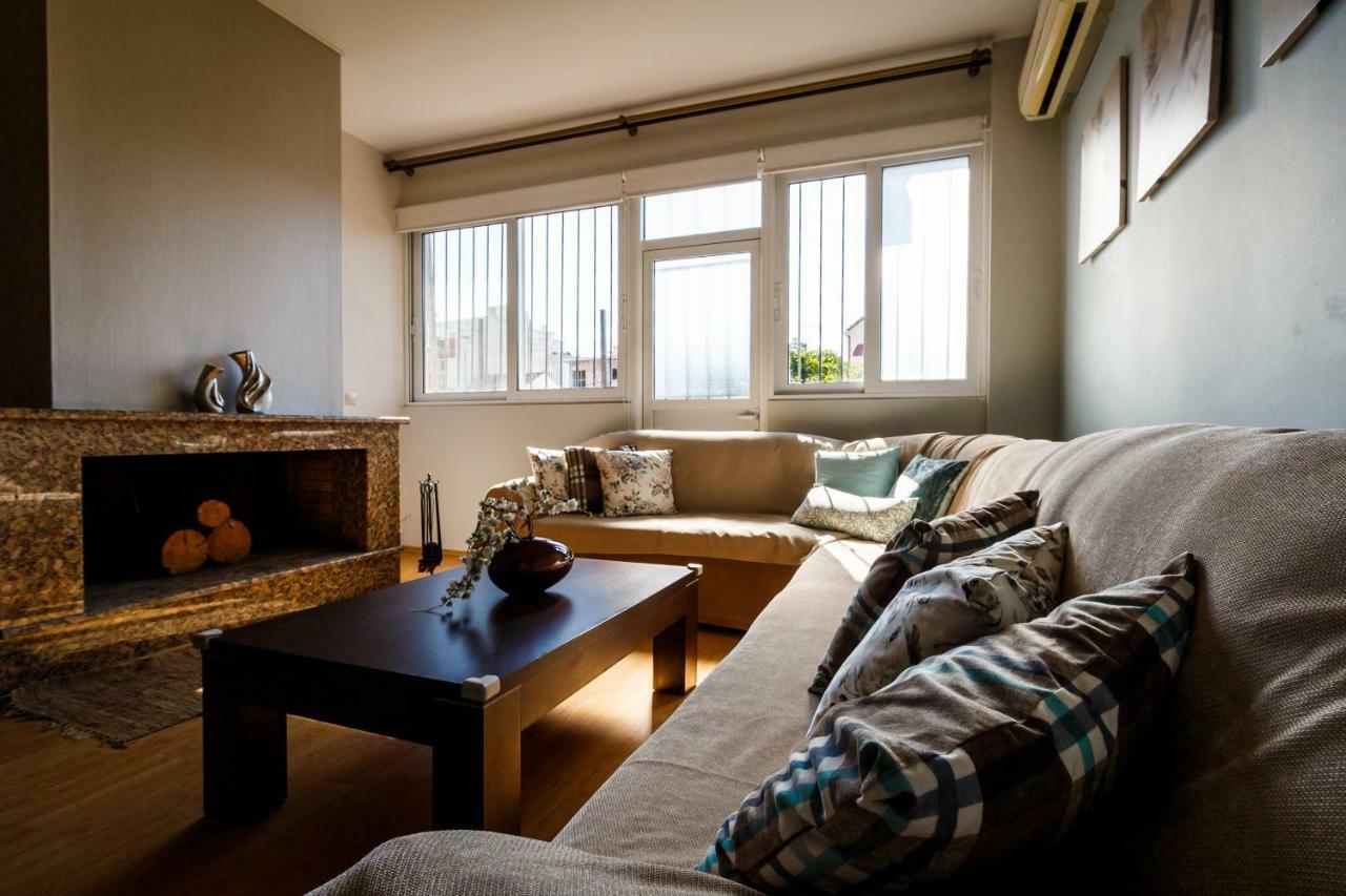 Teo Vivi Maizonette Apartment ไซคิย์นธอสทาวน์ ภายนอก รูปภาพ
